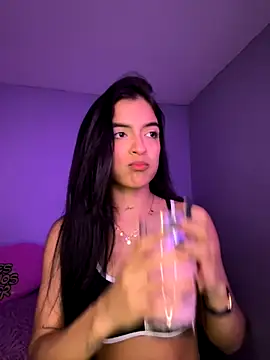 Snapshot of Sammy_pink chatting on 26, 11, 2025 Sammy pink online show from 26, 11, 2025