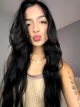 Snapshot of Sammy_pink chatting on 12, 10, 2025 Sammy pink online show from 12, 10, 2025