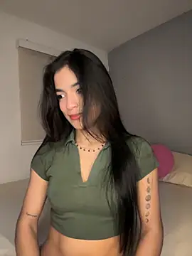 Snapshot of Sammy_pink chatting on 14, 11, 2025 Sammy pink online show from 14, 11, 2025