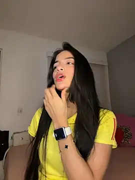 Snapshot of Sammy_pink chatting on 18, 11, 2025 Sammy pink online show from 18, 11, 2025