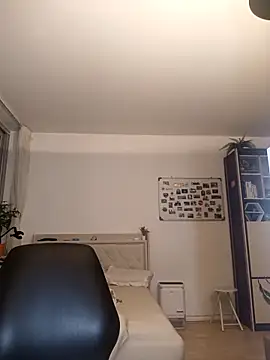 Snapshot of PowerToes chatting on 20, 12, 2025 PowerToes online show from 20, 12, 2025