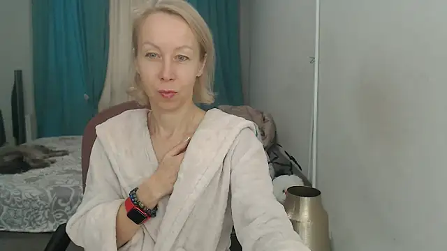 LuxuryNika online show from 7, 11, 2025