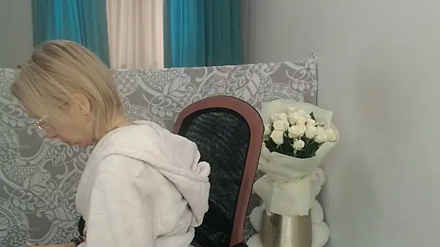 LuxuryNika online show from 28, 11, 2025