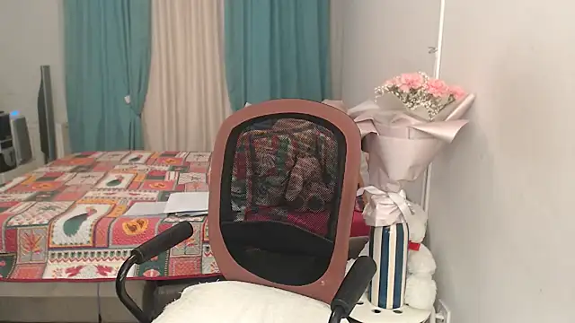 LuxuryNika online show from 3, 10, 2025