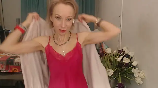 LuxuryNika online show from 12, 3, 2026