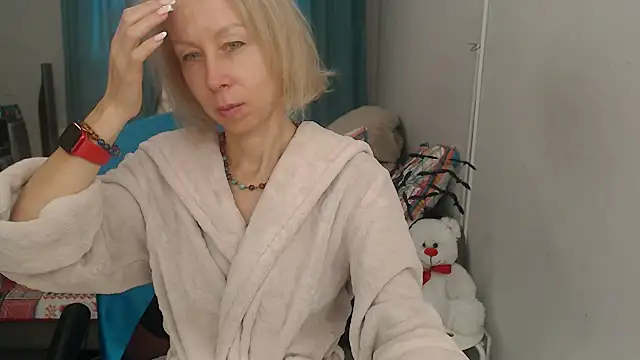 LuxuryNika online show from 23, 10, 2025