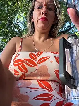 Gatitacarlita online show from 13, 3, 2026