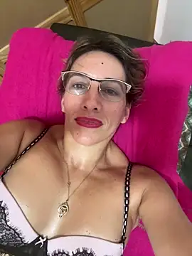 Gatitacarlita online show from 25, 2, 2025