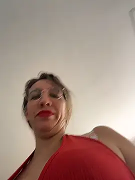 Gatitacarlita online show from 5, 4, 2026