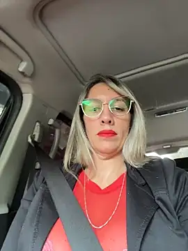 Gatitacarlita online show from 11, 4, 2026