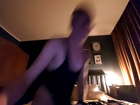 malpka25 online show from 21, 10, 2025