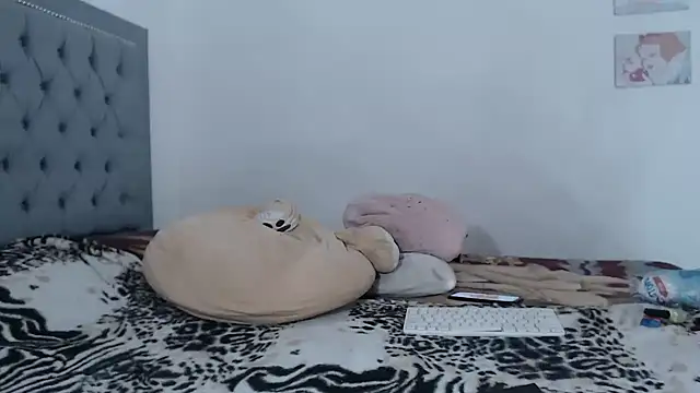 dulce maria x online show from 18, 9, 2025