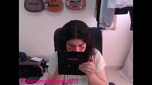 Smoke trip Alicia online show from 7, 3, 2025