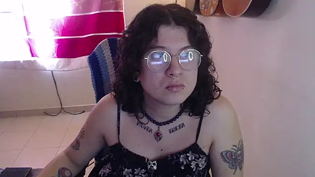 Smoke trip Alicia online show from 1, 12, 2025