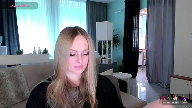 Snapshot of Libby_Nora chatting on 5, 3, 2025 Libby Nora online show from 5, 3, 2025