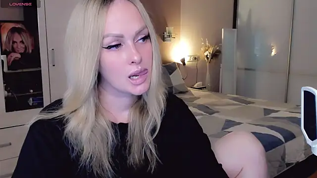 Snapshot of Libby_Nora chatting on 22, 10, 2025 Libby Nora online show from 22, 10, 2025