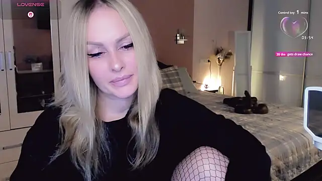 Snapshot of Libby_Nora chatting on 3, 11, 2025 Libby Nora online show from 3, 11, 2025