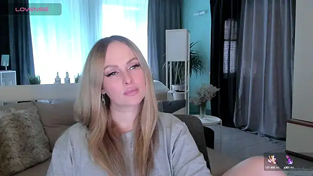 Snapshot of Libby_Nora chatting on 1, 3, 2025 Libby Nora online show from 1, 3, 2025