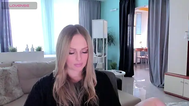 Snapshot of Libby_Nora chatting on 11, 3, 2025 Libby Nora online show from 11, 3, 2025