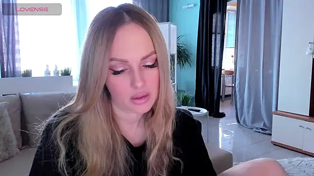 Snapshot of Libby_Nora chatting on 23, 3, 2025 Libby Nora online show from 23, 3, 2025