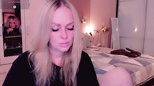 Snapshot of Libby_Nora chatting on 6, 10, 2025 Libby Nora online show from 6, 10, 2025