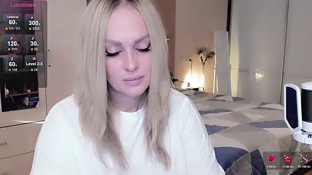 Snapshot of Libby_Nora chatting on 23, 10, 2025 Libby Nora online show from 23, 10, 2025