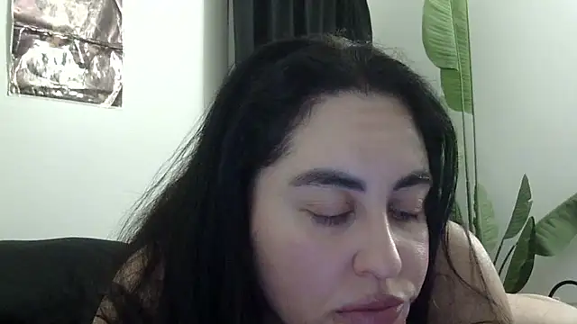 Snapshot of WetFlower69 chatting on 5, 6, 2026 WetFlower69 online show from 5, 6, 2026