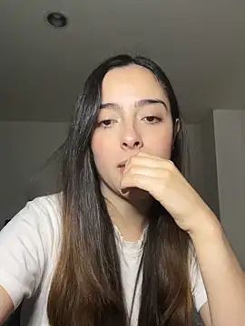 swrennn19 online show from 5, 10, 2025