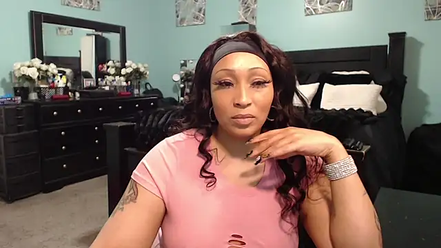 Snapshot of msbaddiebabe101 chatting on 13, 2, 2025 msbaddiebabe101 online show from 13, 2, 2025