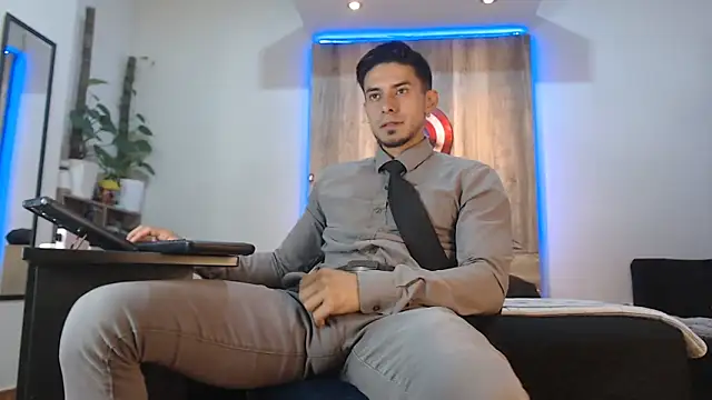 Snapshot of Andrew_4_ chatting on 4, 3, 2026 Andrew 4 online show from 4, 3, 2026