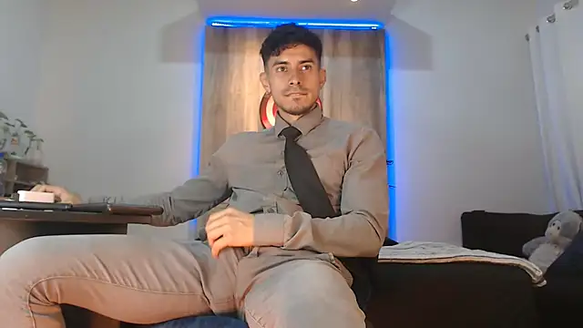 Snapshot of Andrew_4_ chatting on 31, 10, 2025 Andrew 4 online show from 31, 10, 2025