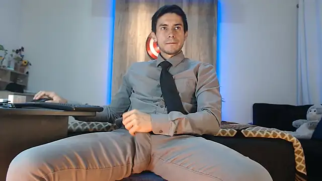 Snapshot of Andrew_4_ chatting on 28, 9, 2025 Andrew 4 online show from 28, 9, 2025