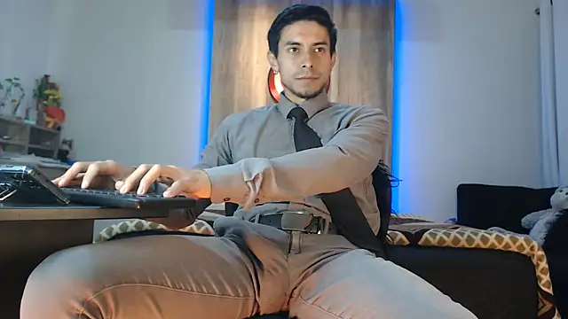 Snapshot of Andrew_4_ chatting on 15, 9, 2025 Andrew 4 online show from 15, 9, 2025