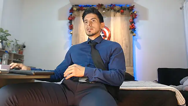 Snapshot of Andrew_4_ chatting on 23, 12, 2025 Andrew 4 online show from 23, 12, 2025