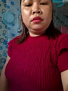 Snapshot of XXLorie_02 chatting on 18, 4, 2026 XXLorie 02 online show from 18, 4, 2026
