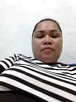 XXLorie 02 online show from 23, 3, 2026