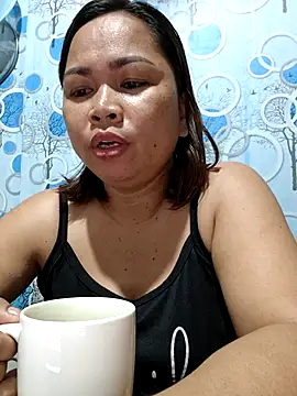 XXLorie 02 online show from 5, 1, 2026