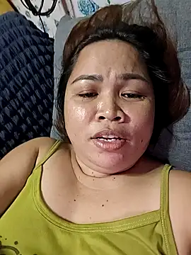 XXLorie 02 online show from 11, 2, 2026