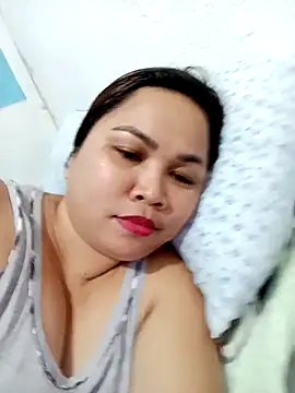 XXLorie 02 online show from 23, 2, 2026