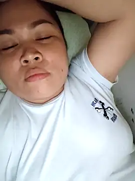 XXLorie 02 online show from 14, 11, 2025