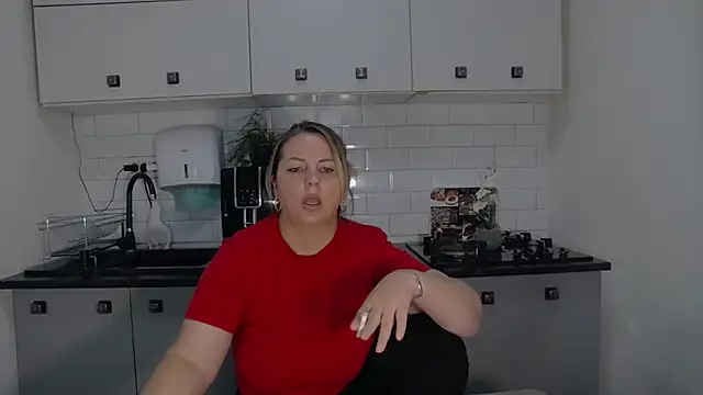 erikaerika online show from 15, 9, 2025