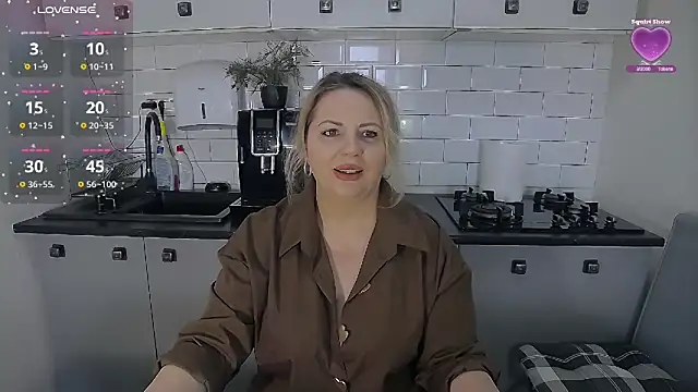 Snapshot of erikaerika chatting on 20, 2, 2026 erikaerika online show from 20, 2, 2026