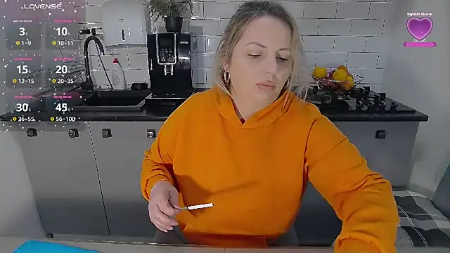 Snapshot of erikaerika chatting on 16, 2, 2026 erikaerika online show from 16, 2, 2026