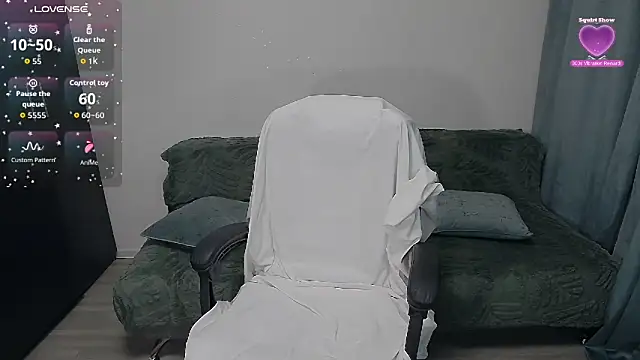 Snapshot of erikaerika chatting on 11, 2, 2026 erikaerika online show from 11, 2, 2026