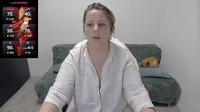 erikaerika online show from 17, 5, 2026