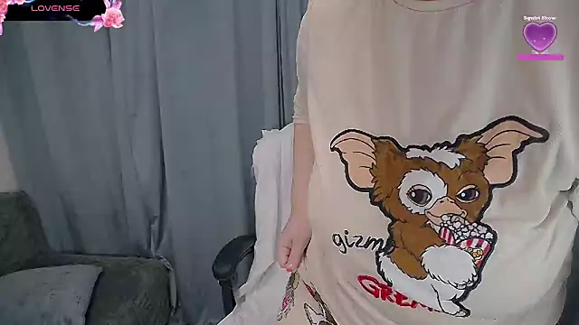 Snapshot of erikaerika chatting on 17, 1, 2026 erikaerika online show from 17, 1, 2026