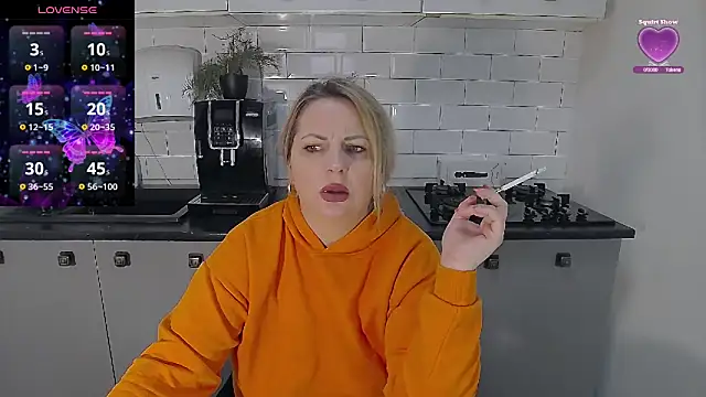 Snapshot of erikaerika chatting on 4, 2, 2026 erikaerika online show from 4, 2, 2026