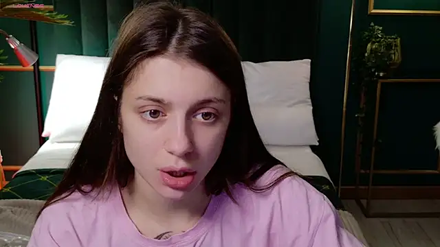 Eille Elfie online show from 13, 10, 2025