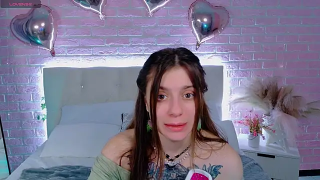 Eille Elfie online show from 18, 11, 2025