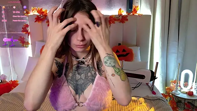 Eille Elfie online show from 29, 10, 2025